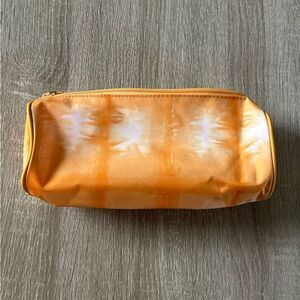 NWOT … CLINIQUE Tie-Dye Cosmetic / Makeup Bag